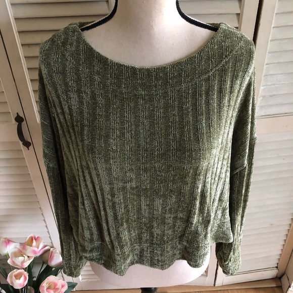 (UO) Out From Under Green Ribbed Cropped Sweater - Picture 5 of 8